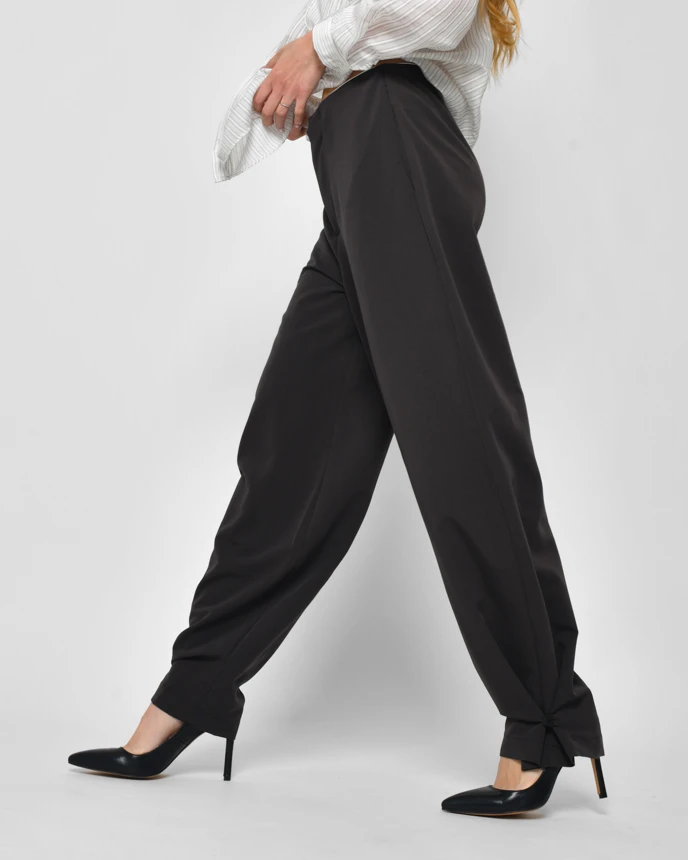 Оригінальні костюмні широкі штани графітові | 92547