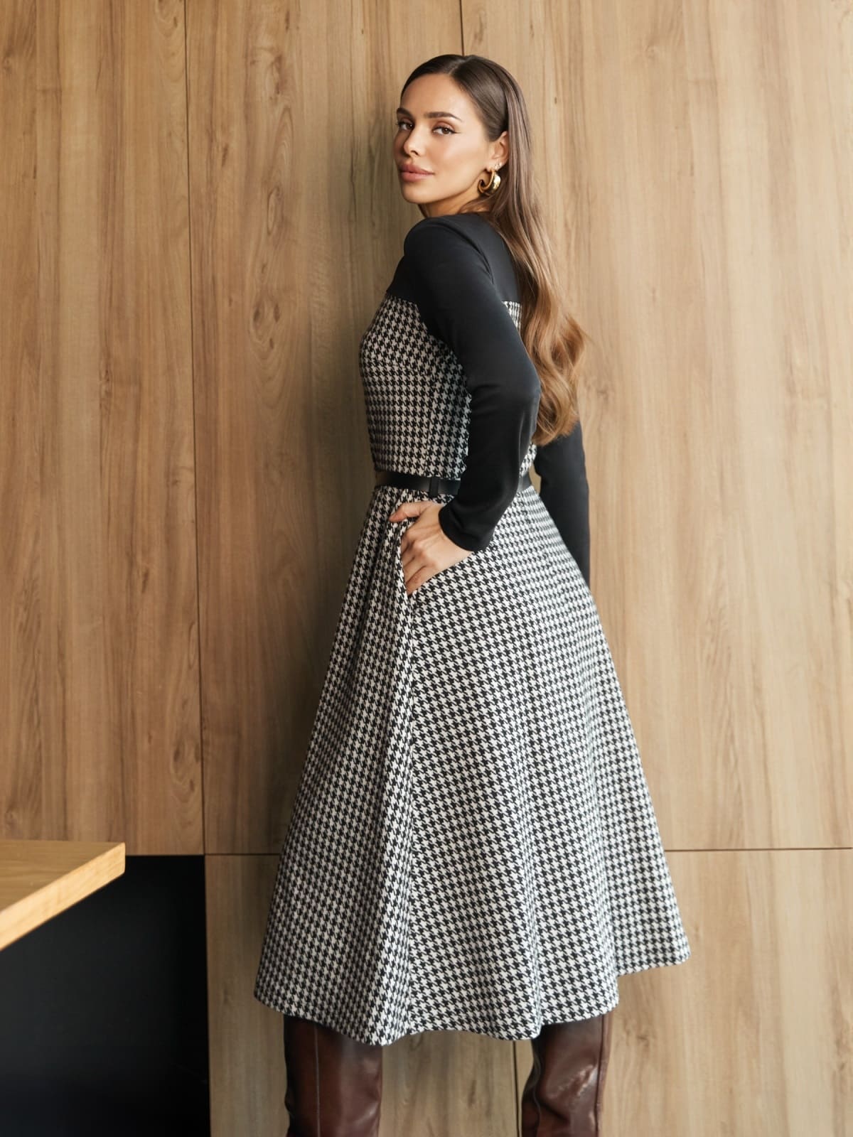 Сукня з трикотажу в гусячу лапку чорна | 92605 Сукня з трикотажу в гусячу лапку чорна | 92605