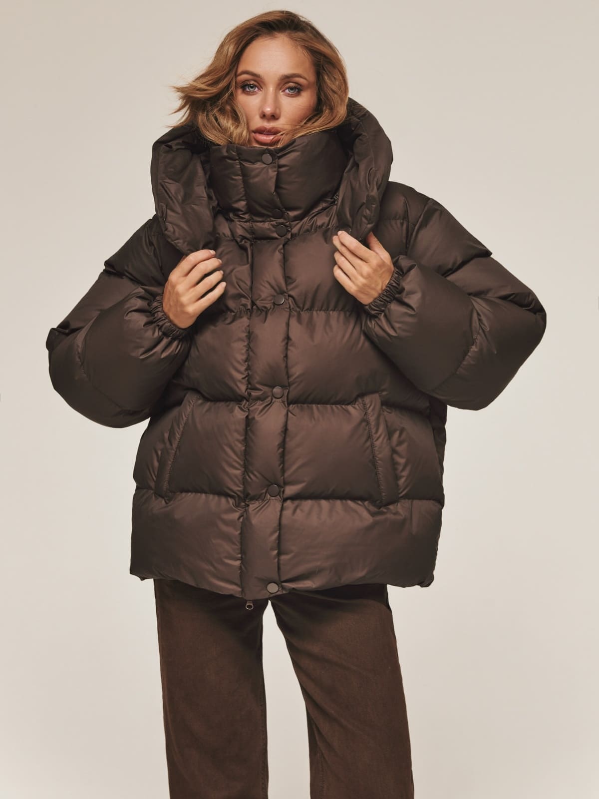 Зимова куртка зі знімним капюшоном коричнева | 93098 Зимова куртка зі знімним капюшоном коричнева | 93098