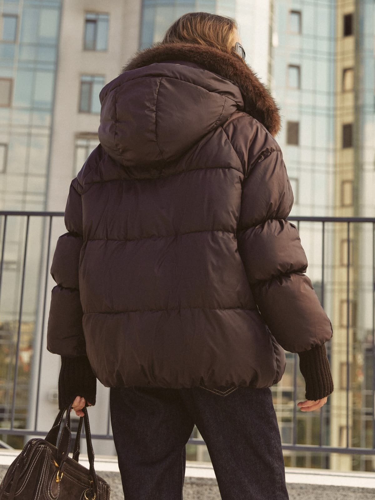 Зимова куртка з екохутром на комірі коричнева | 92848 Зимова куртка з екохутром на комірі коричнева | 92848