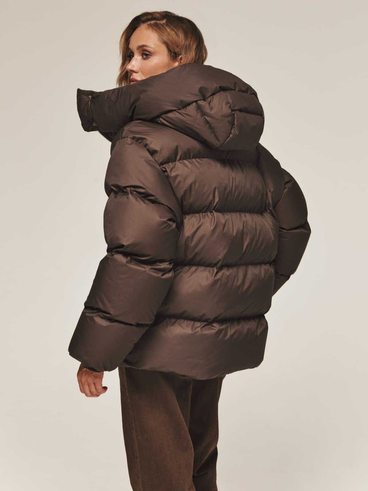 Зимова куртка зі знімним капюшоном коричнева | 93098 Зимова куртка зі знімним капюшоном коричнева | 93098
