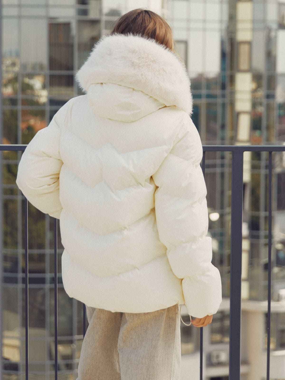 Зимова куртка з вшитим капюшоном молочна | 93064