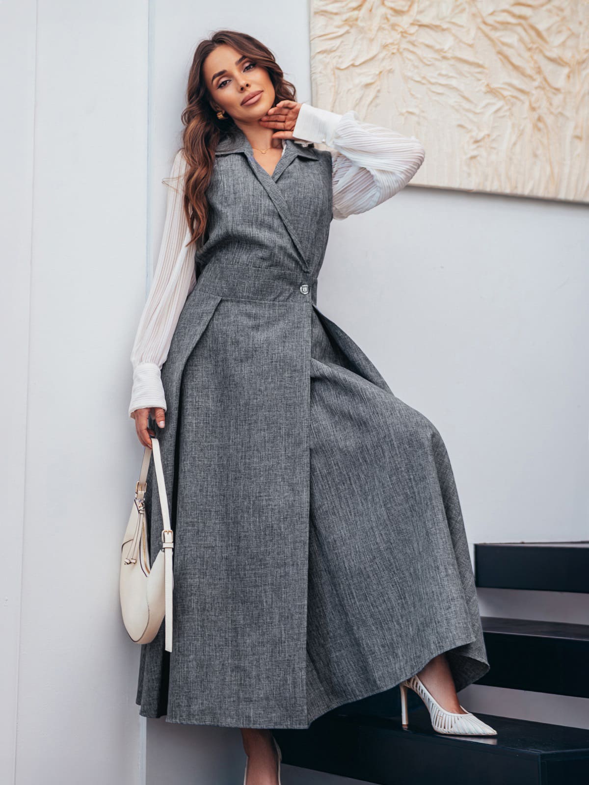 Довгий сарафан на запах з габардину сірий | 92631 Довгий сарафан на запах з габардину сірий | 92631