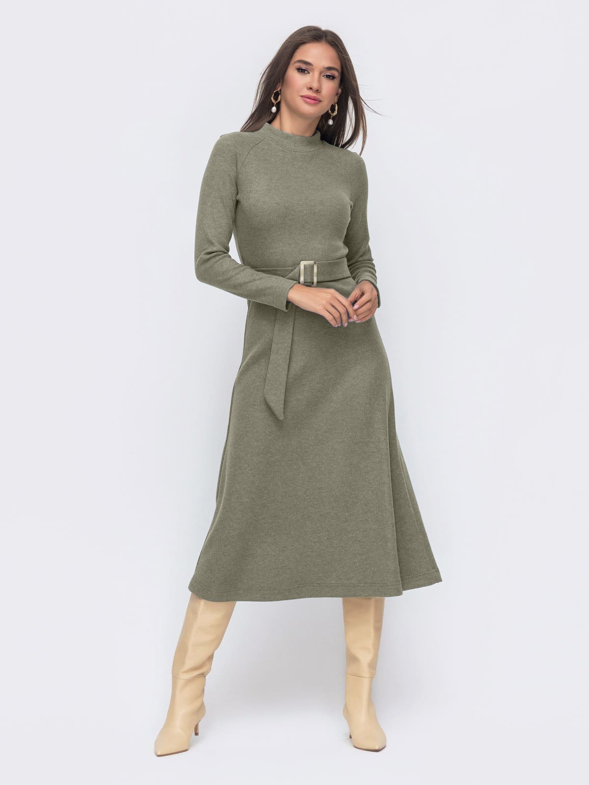 Трикотажна сукня А-силуету кольору хакі | 93328