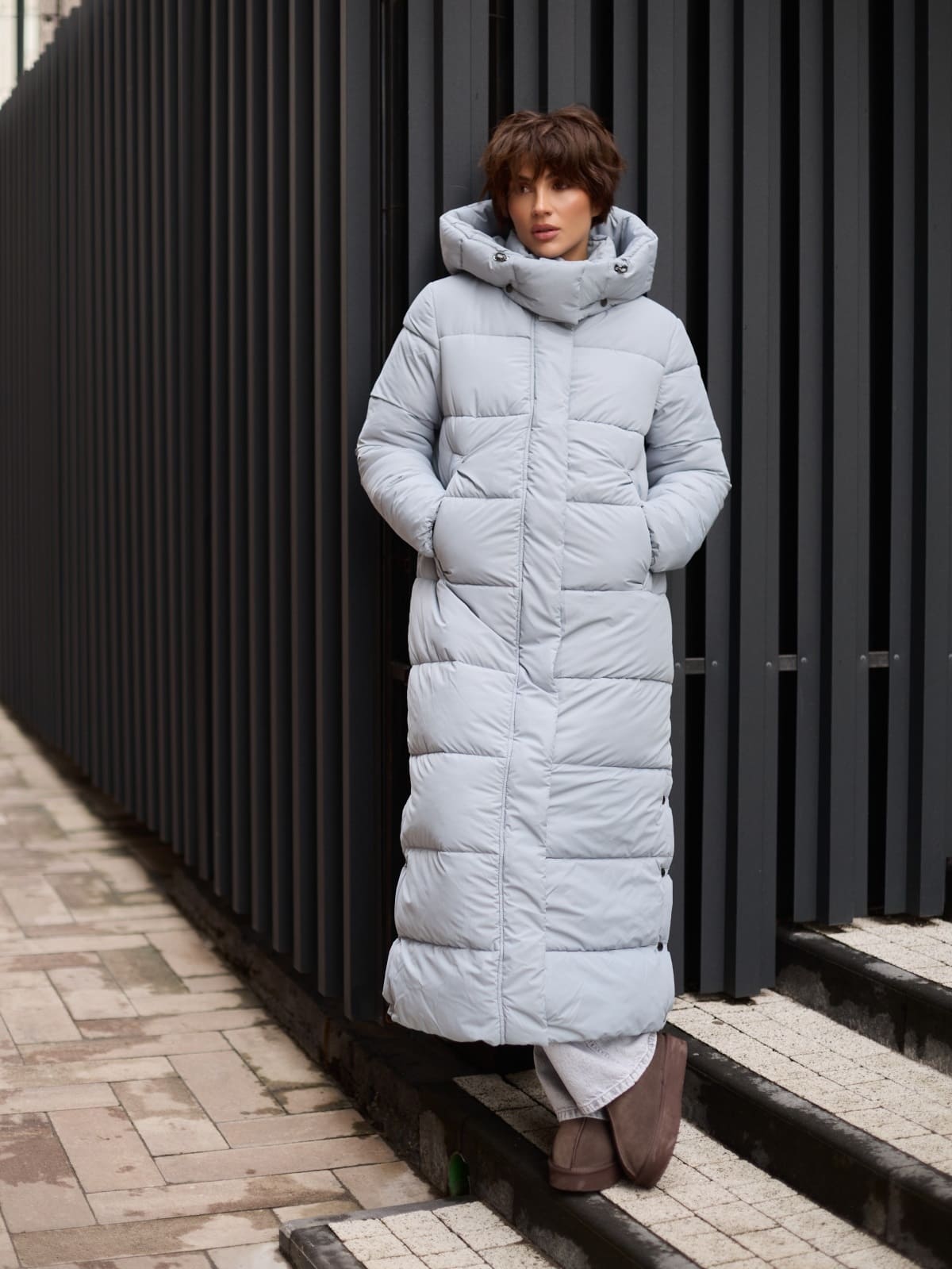 Зимовий довгий пуховик сіро-блакитний | 93529