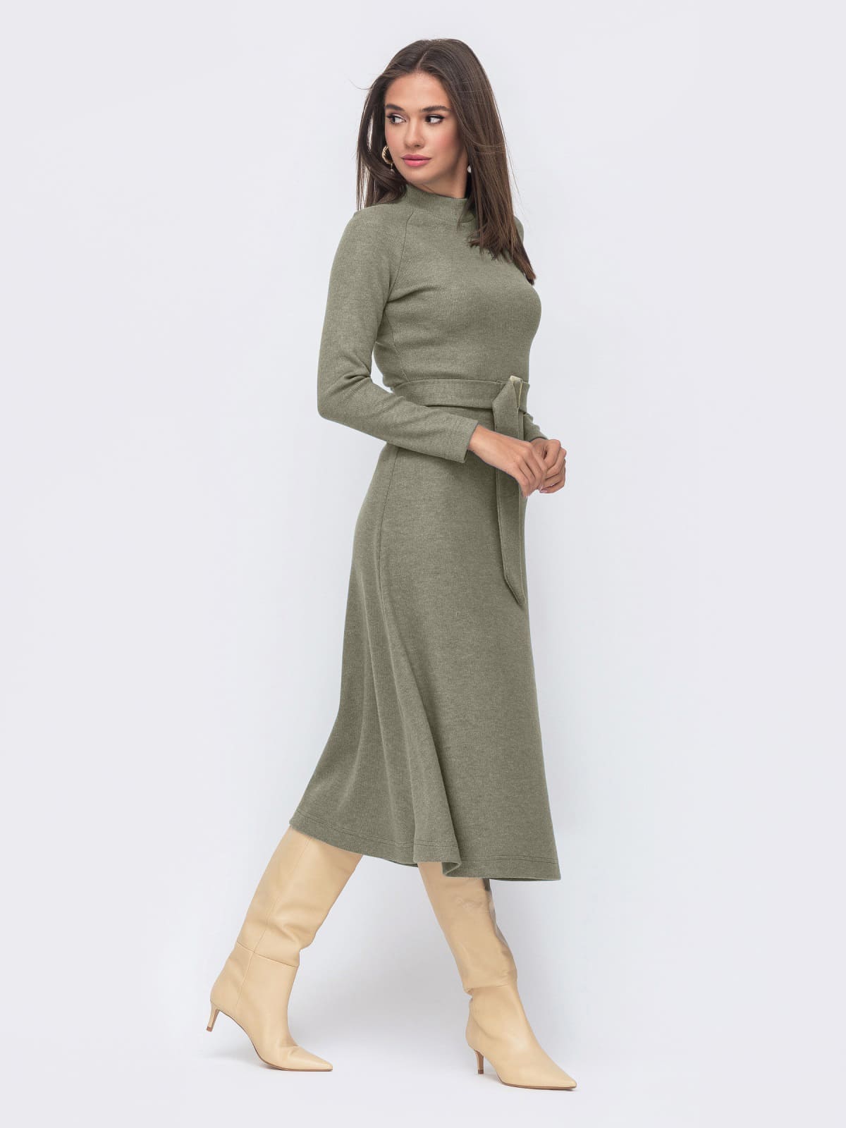 Трикотажна сукня А-силуету кольору хакі | 93328