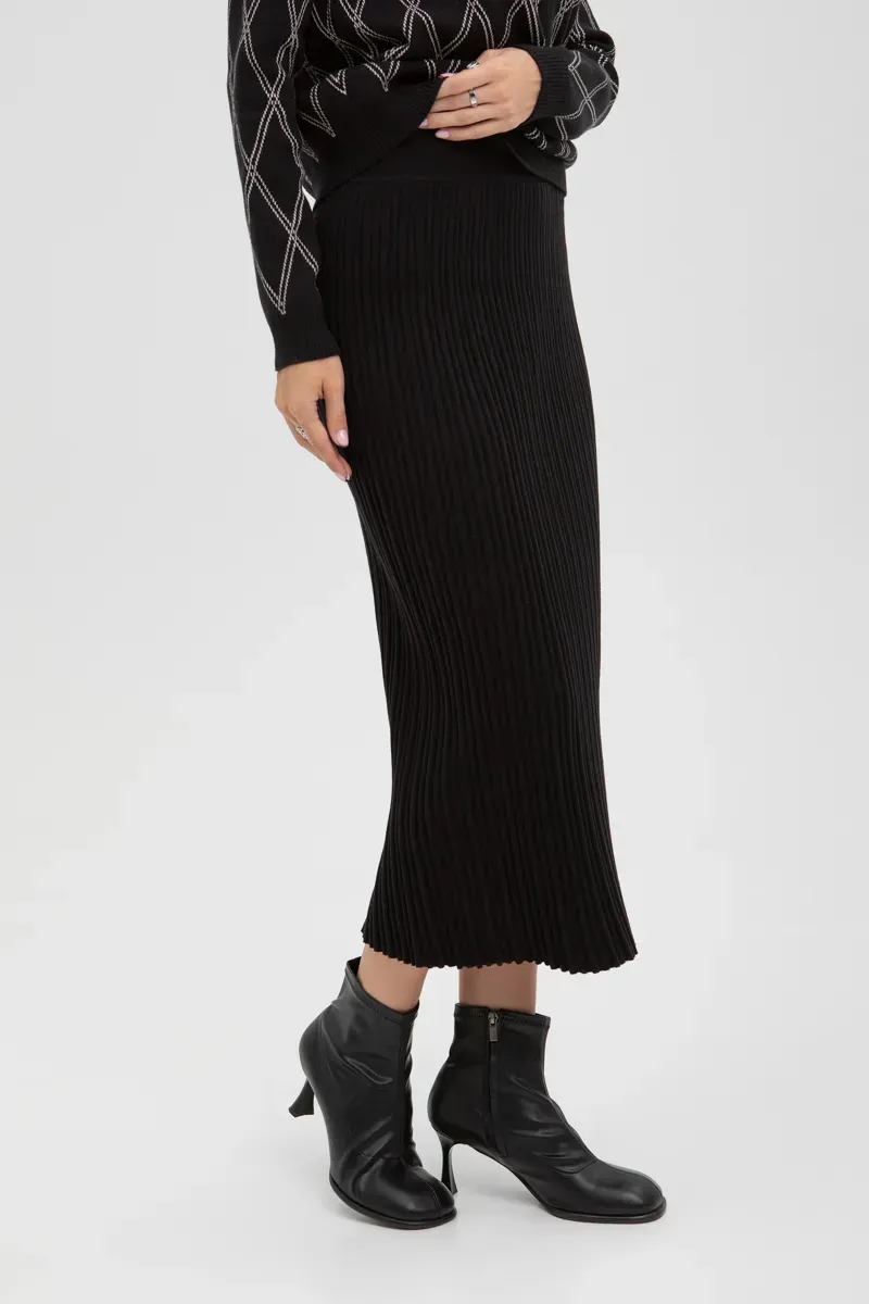Демісезонна трикотажна спідниця-плісе чорна | 93496 Демісезонна трикотажна спідниця-плісе чорна | 93496