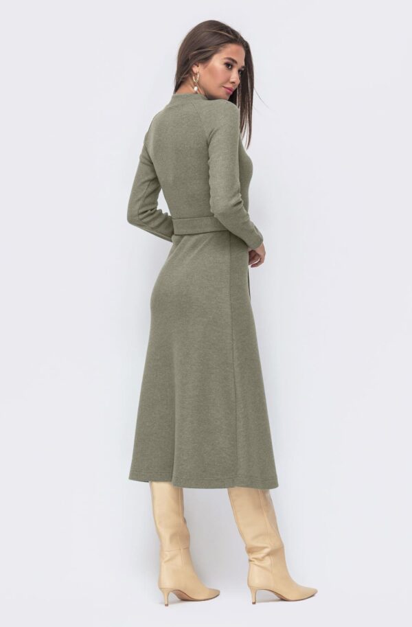 Трикотажна сукня А-силуету кольору хакі | 93328