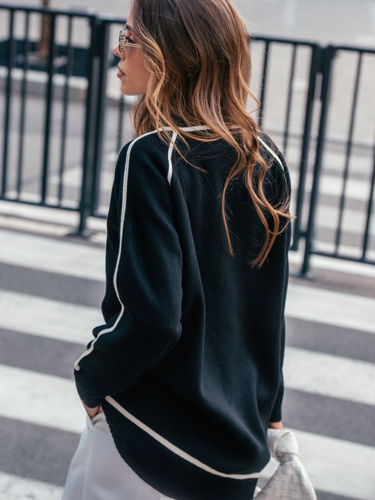 Подовжений светр дрібної в'язки чорний | 93424 Подовжений светр дрібної в'язки чорний | 93424