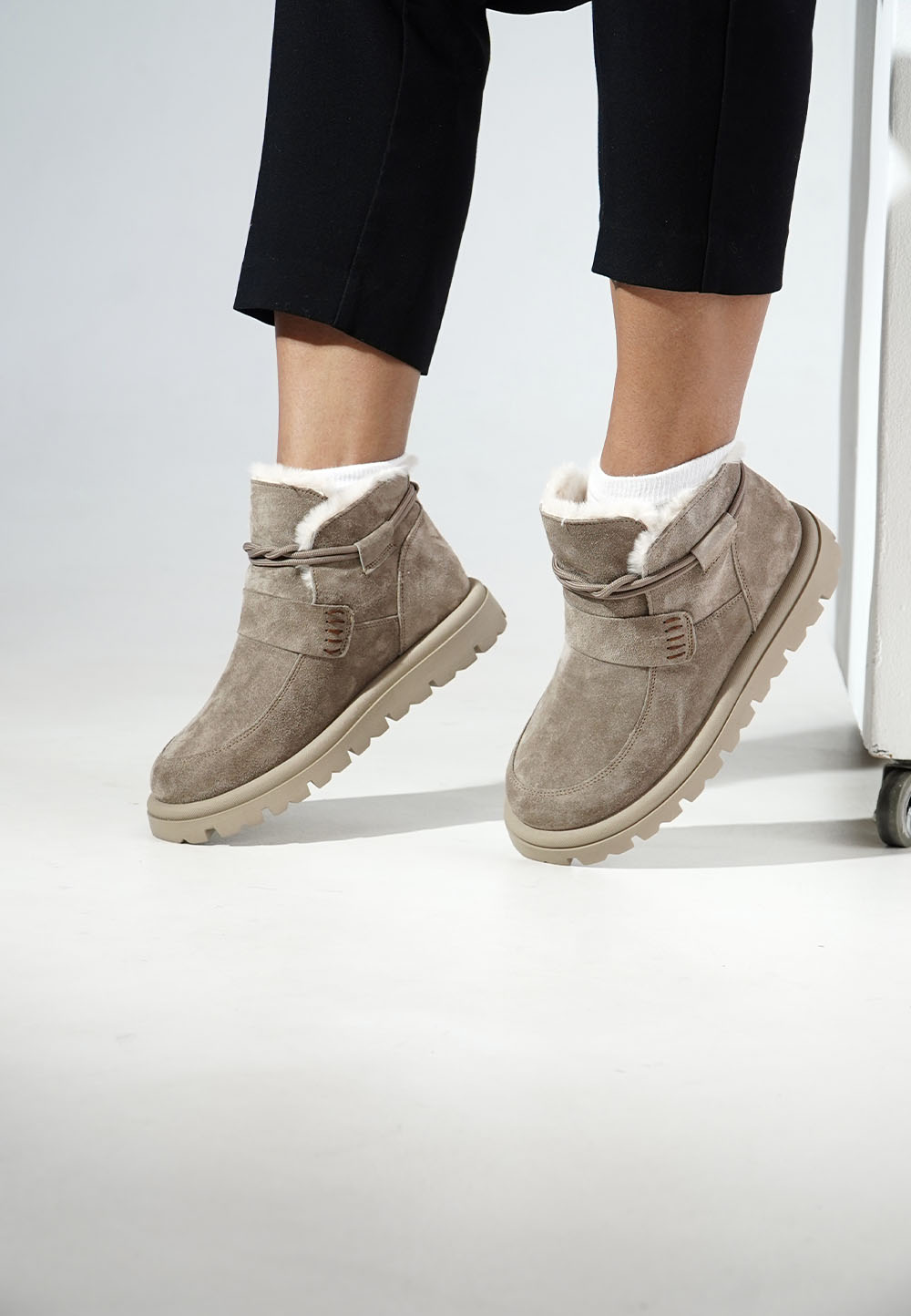 Зимові анатомічні замшеві черевики бежеві | 93478 Зимові анатомічні замшеві черевики бежеві | 93478