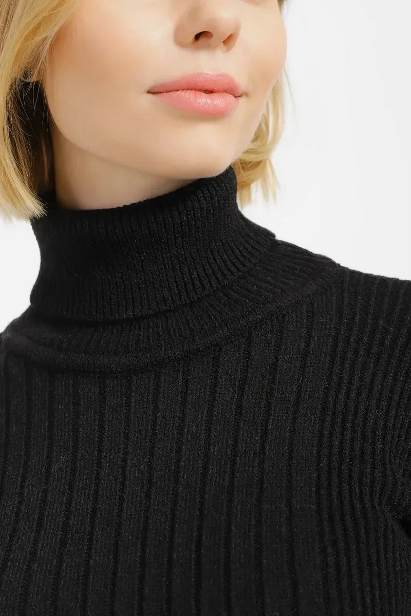 Обтислий в'язаний светр чорний | 94399