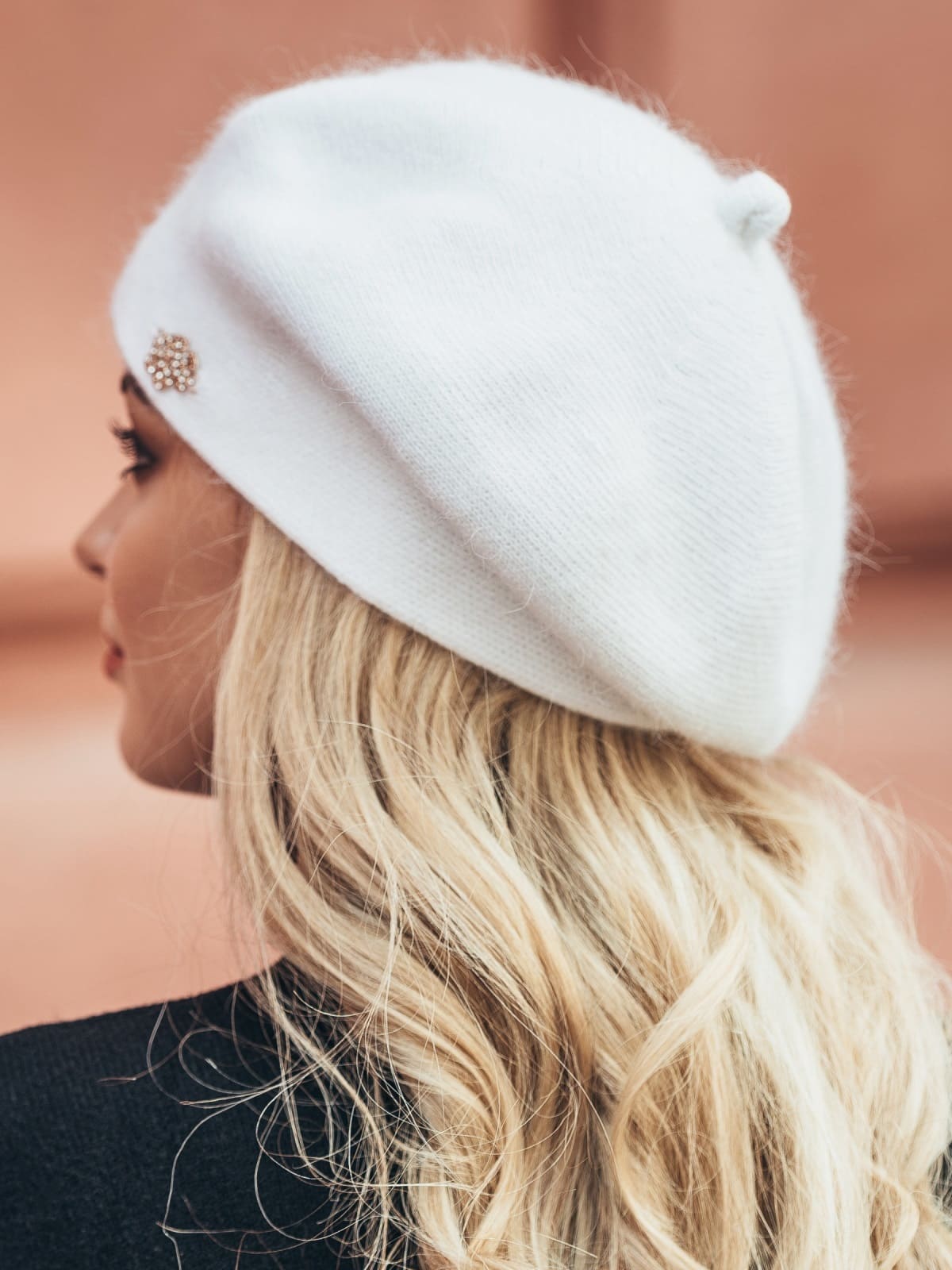 Жіночий в'язаний берет з ангори білий | 94193 Жіночий в'язаний берет з ангори білий | 94193