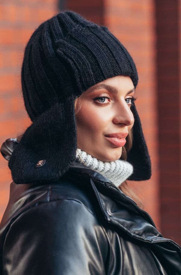 Шапка-вушанка дрібної в'язки чорна | 94155