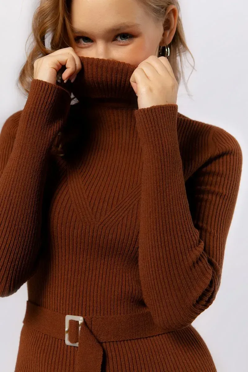 Теплий довгий светр світло-коричневий | 94407