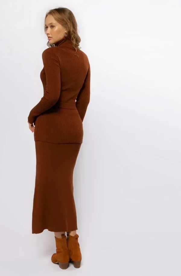 Теплий довгий светр світло-коричневий | 94407