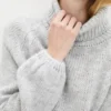 Жіночий напіввовняний светр світло-сірий | 94371