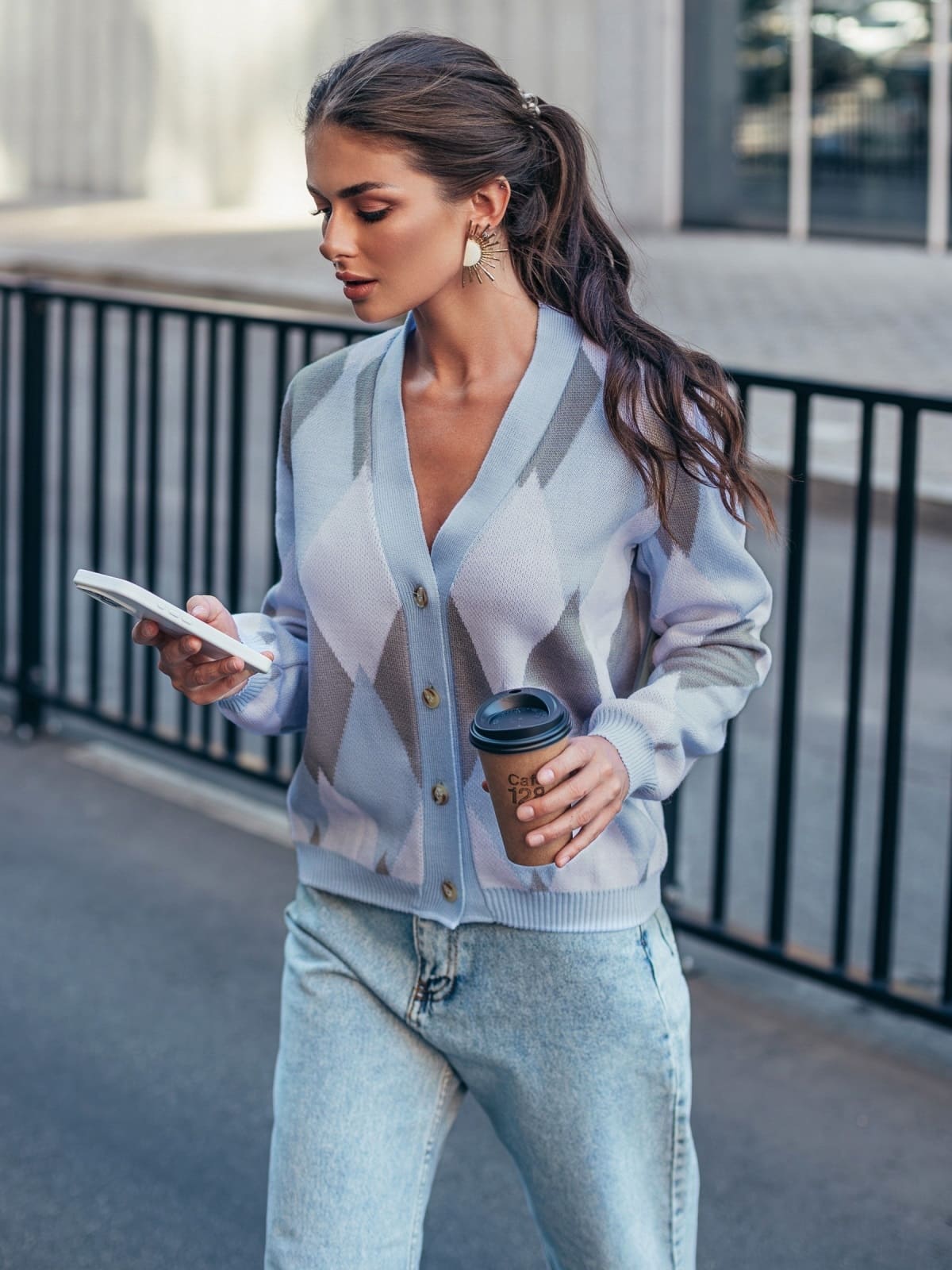 Жіночий кардиган з візерунком ромби блакитний | 94780