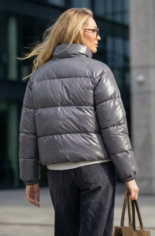 Демісезонна куртка з лакованої тканини сіра | 94770