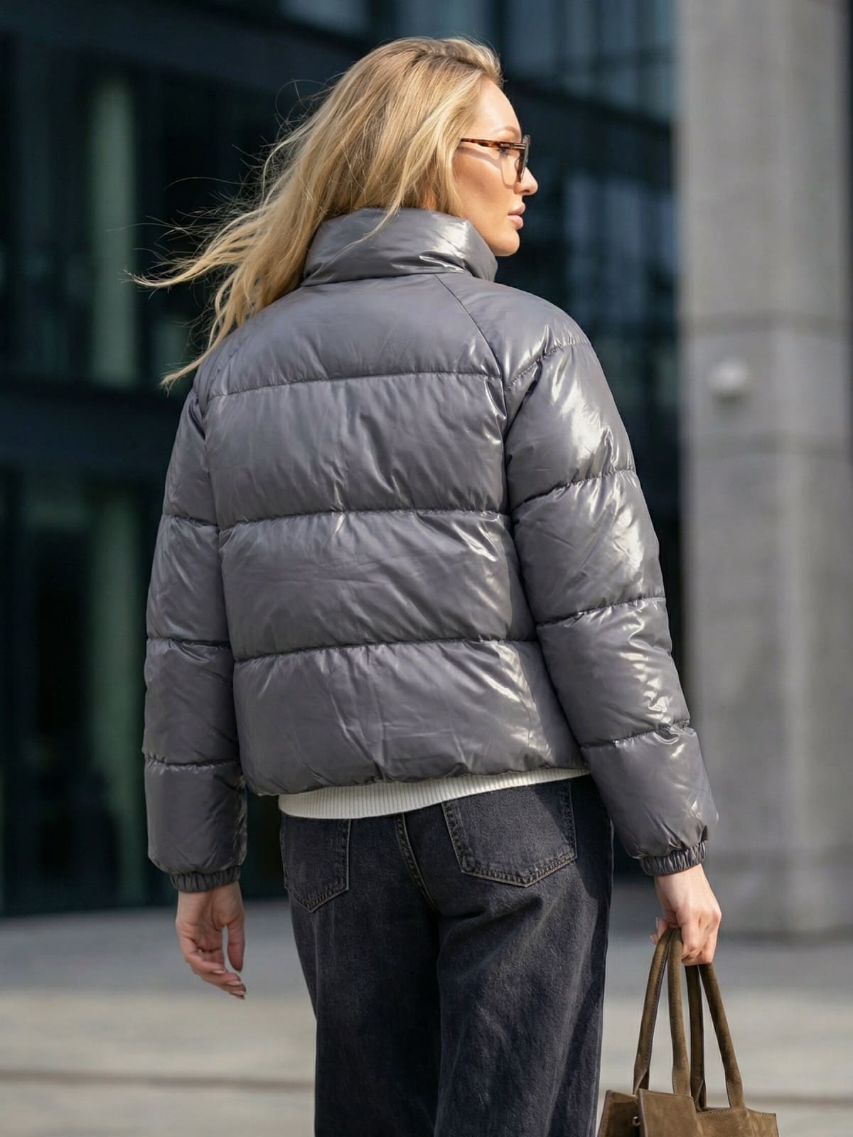 Демісезонна куртка з лакованої тканини сіра | 94770 Демісезонна куртка з лакованої тканини сіра | 94770