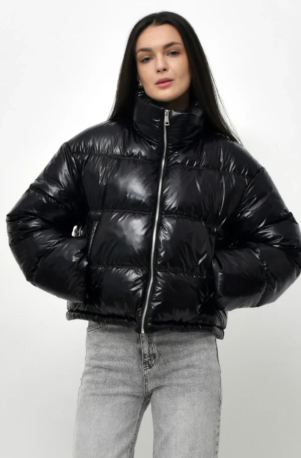 Демісезонна коротка пухова куртка чорна | 95663