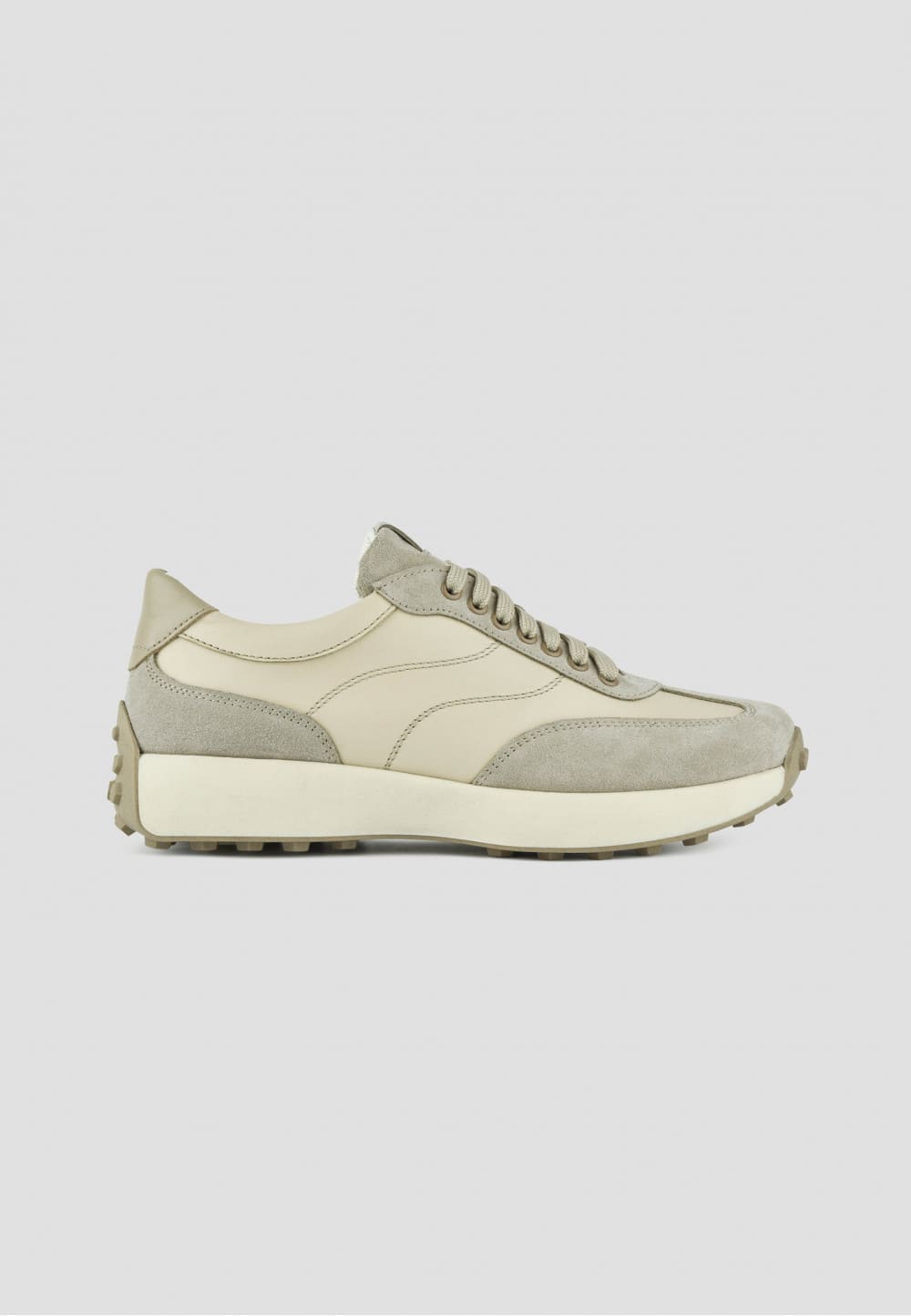 Жіночі кросівки бежеві зі вставками замші | 95011