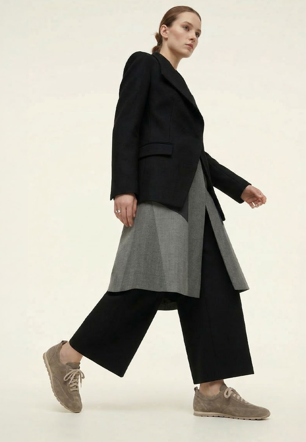 Жіночі замшеві кеди темно-бежевого кольору | 95490 Жіночі замшеві кеди темно-бежевого кольору | 95490