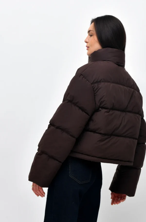 Демісезонна коротка пухова куртка коричнева | 95650