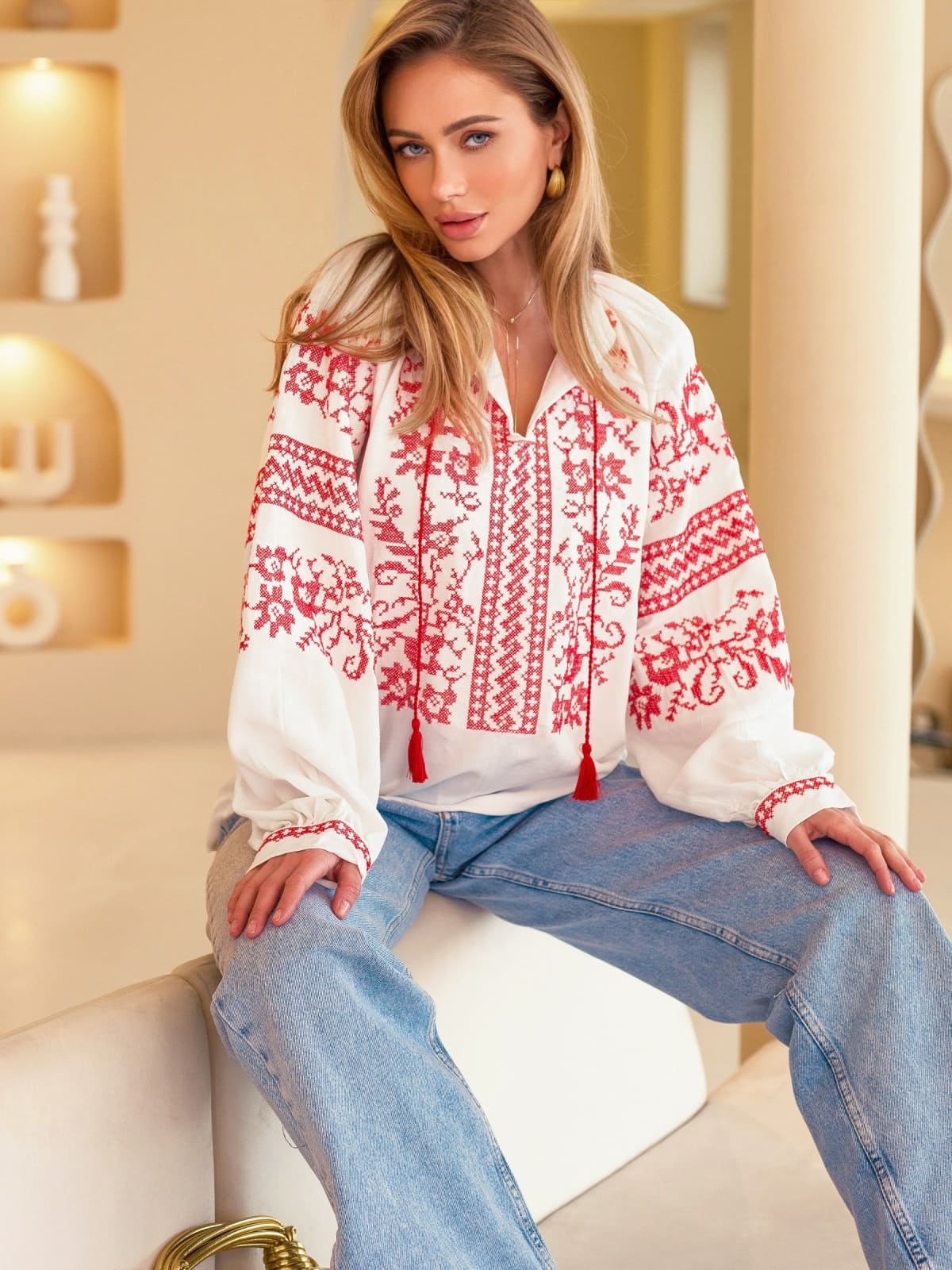 Бавовняна вишиванка біла з червоною вишивкою | 95392 Бавовняна вишиванка біла з червоною вишивкою | 95392