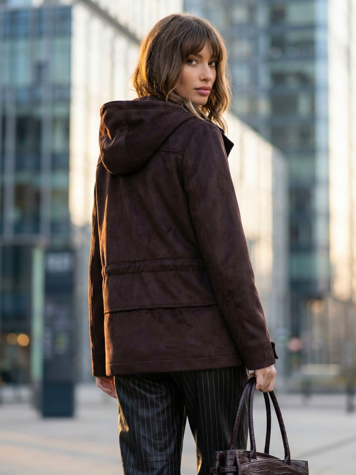 Демісезонна парка з екозамші темно-коричнева | 95122