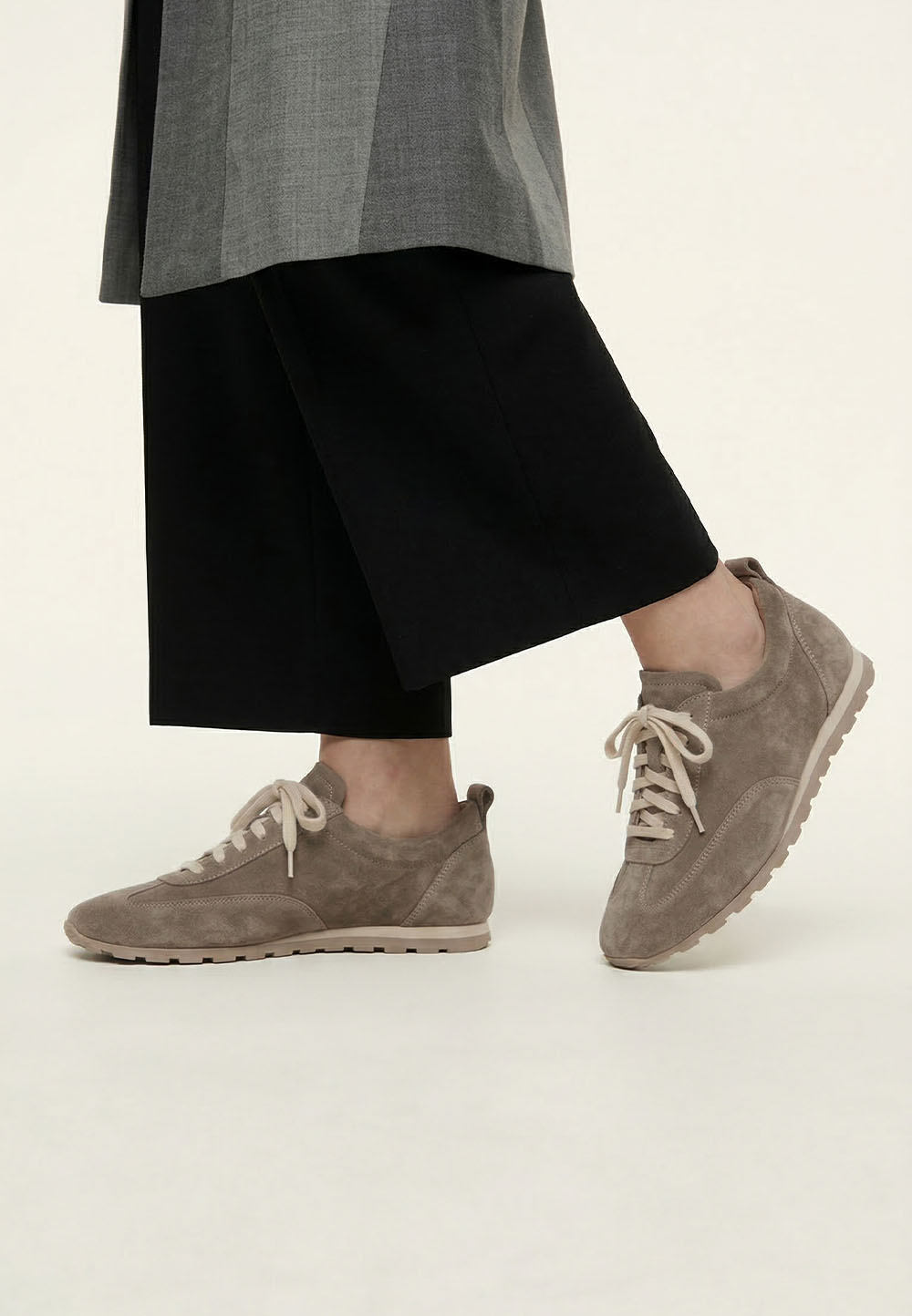 Жіночі замшеві кеди темно-бежевого кольору | 95490 Жіночі замшеві кеди темно-бежевого кольору | 95490