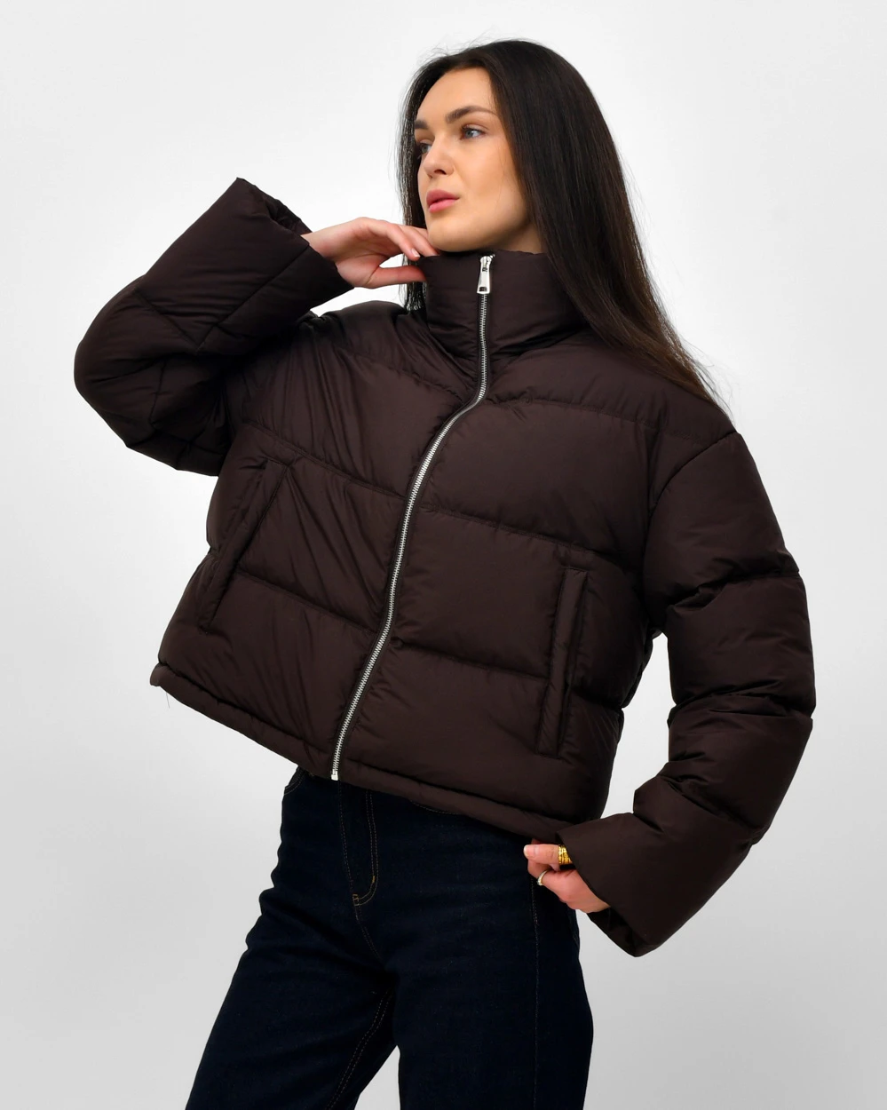Демісезонна коротка пухова куртка коричнева | 95650 Демісезонна коротка пухова куртка коричнева | 95650