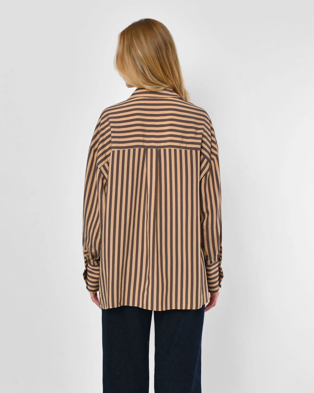 Жіноча сорочка у вертикальну смужку бежева | 95861