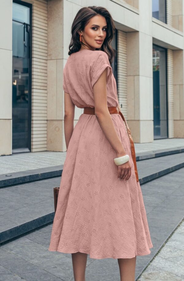 FashionSets - Головна 10 Розкльошена муслінова сукня пудрова з вишивкою | 99200