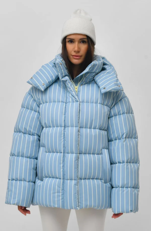 Зимовий пуховик oversize у смужку блакитний | 100679