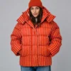 Зимовий пуховик oversize у смужку червоний | 100732 10 Зимовий пуховик oversize у смужку червоний | 100732