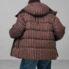Зимовий пуховик oversize у смужку коричневий | 100845